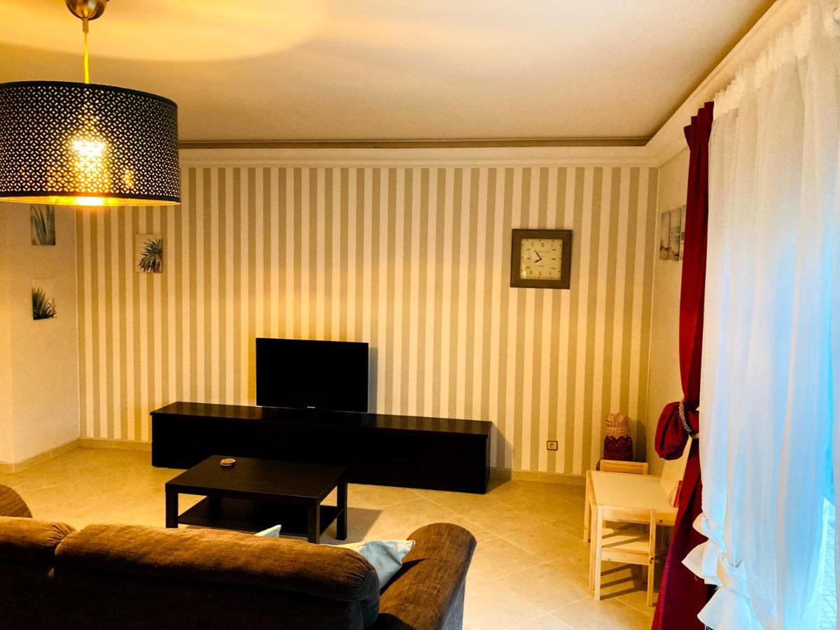 A Family House In Santa Cruz, Torres Vedras Villa Silveira  Bagian luar foto